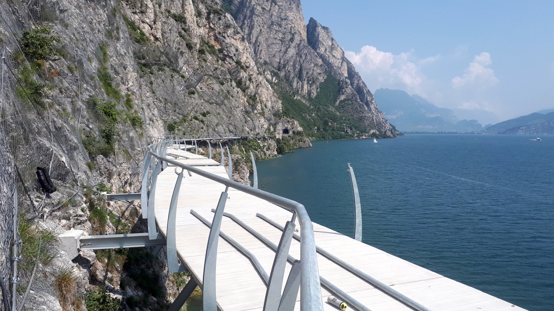 Ciclovia del Garda, tratto Limone del Garda. Progetto Studio Ingegneri Associati Fontana & Lotti – Lorenzi