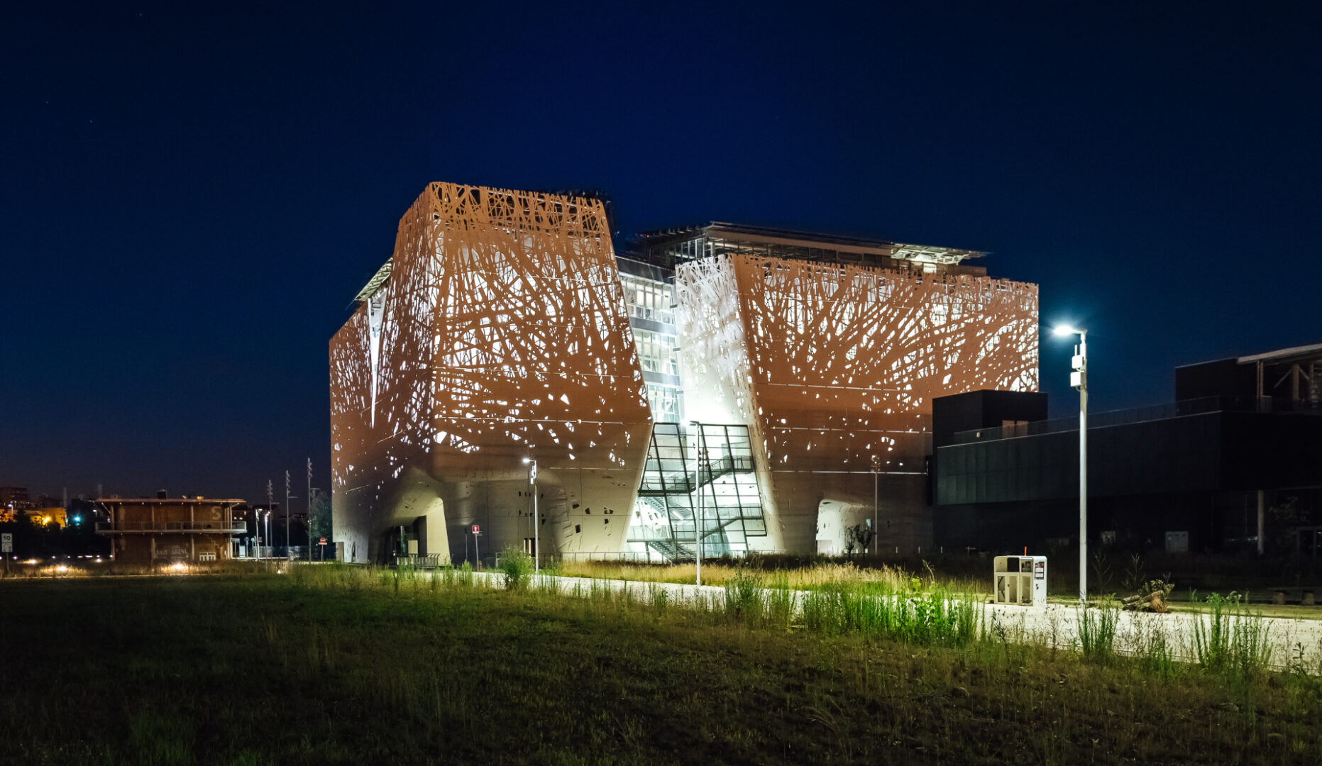 Palazzo Italia, oggi sede dello Human Technopole
